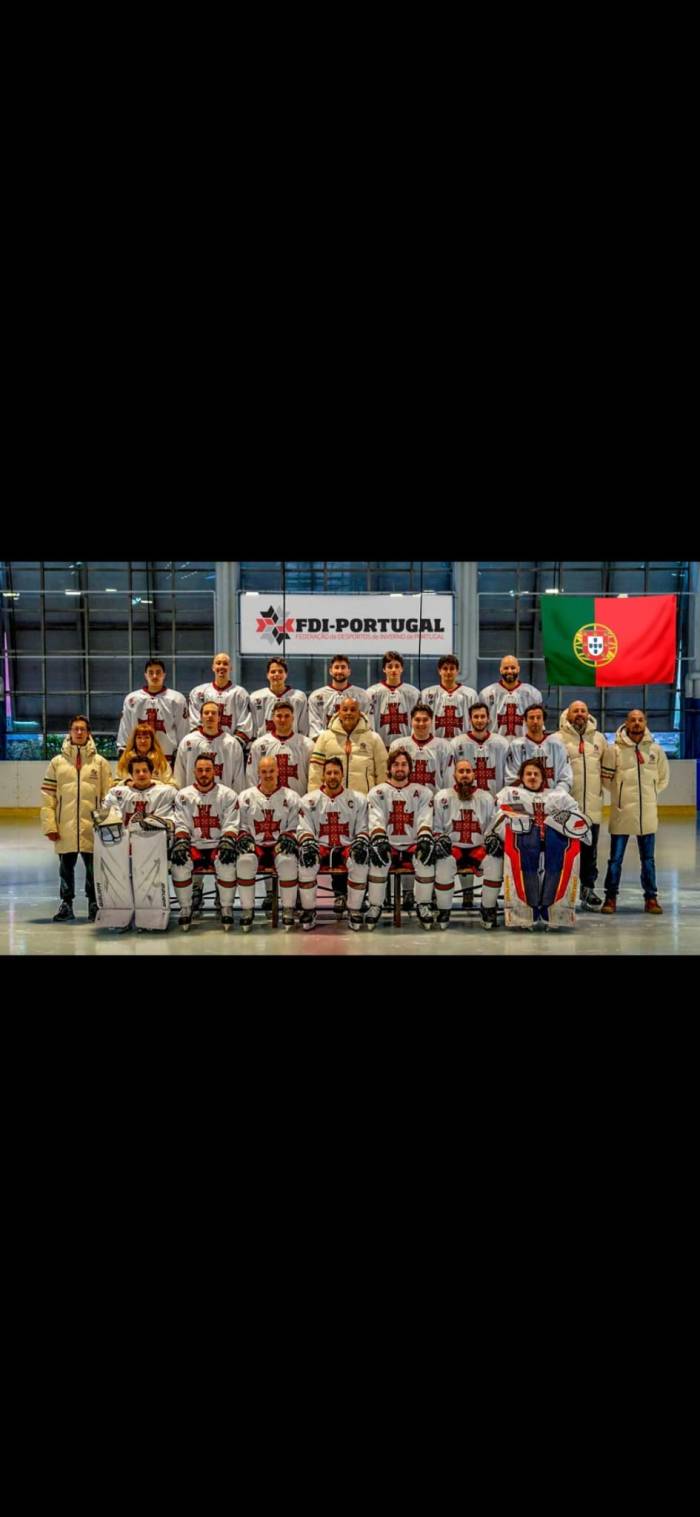 Rui Rocha auf dem Mannschaftsfoto, zweiter von links unterste Reihe.