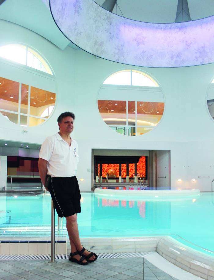 Jensen Marth: seit 30 Jahren engagierter Bademeister im Bogn Engiadina Scuol. (Foto: Jensen Marth) 