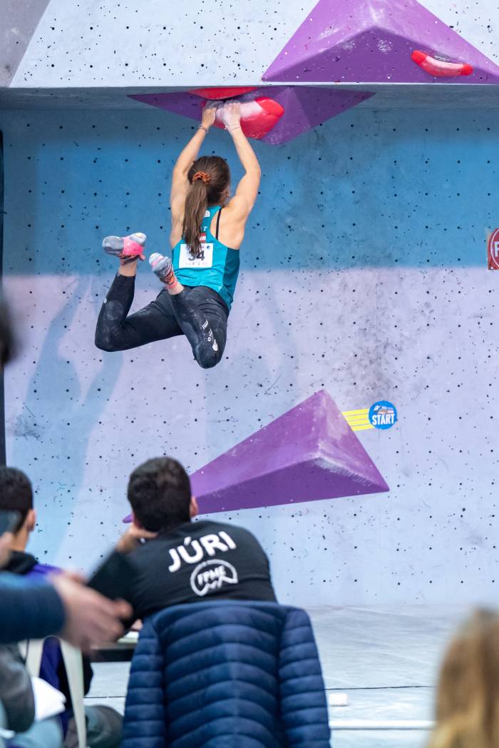 «Boulder» ist eine der Lieblingsdisziplinen von Sina Willy.