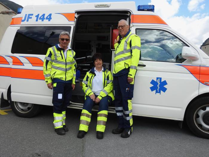 Schwere Fälle verarbeiten sie im Team, indem sie darüber reden.
