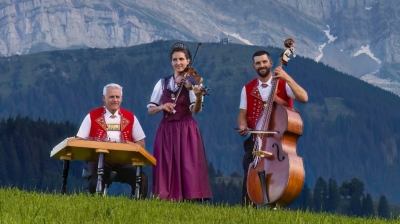 TRIO «ROND OM DE SÄNTIS»